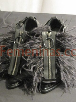 Givenchy zapatos con plumas y cierre